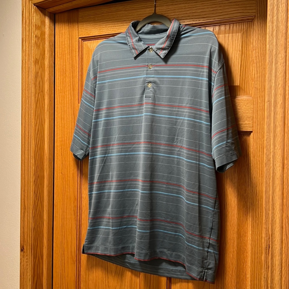 Nike dry fit golf polo. Size Large.